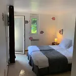 Mini-hôtel Chez Sam La Marguetière 3*
