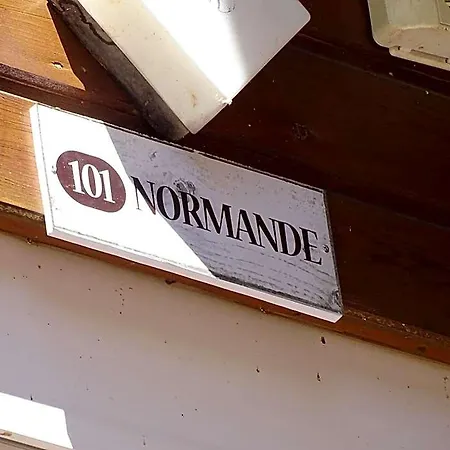 Du Cote De Chez Sam